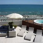 מלון Ca' Bianca 3*
