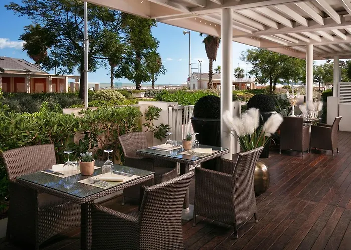 Ca' Bianca Hotel