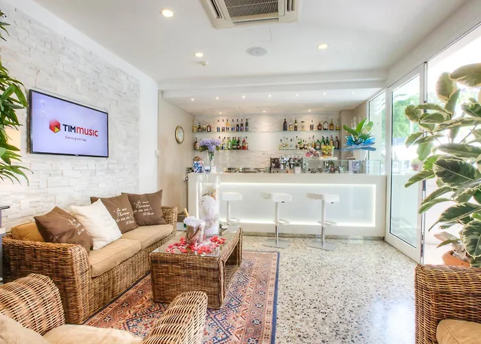 Hotel Ca' Bianca Riccione