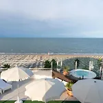 Ca' Bianca ריצ'יונה