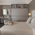 Ca' Bianca מלון 3*
