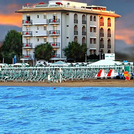 Hotel Ca' Bianca Riccione