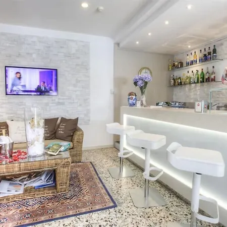 Hotel Ca' Bianca 3*